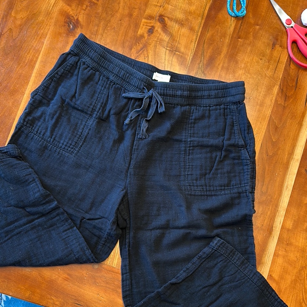 TREASURE & BOND 100% Cotton Black Cropped Drawstring Pants